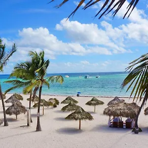 Yonah Comfort Punta Cana, Shared Bed and breakfast