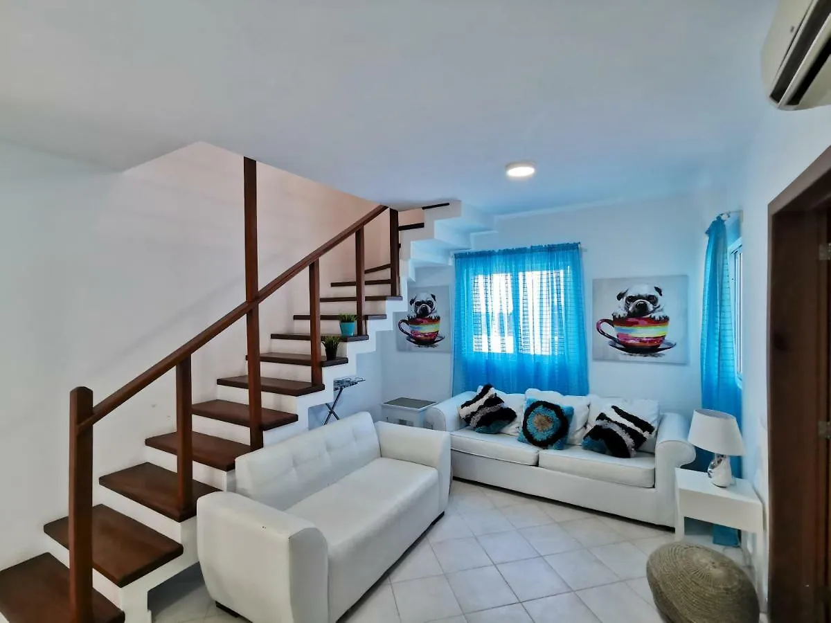 **** Szálloda Coral Suites Beach Club & Spa Playa Los Corales Punta Cana Dominikai Köztársaság
